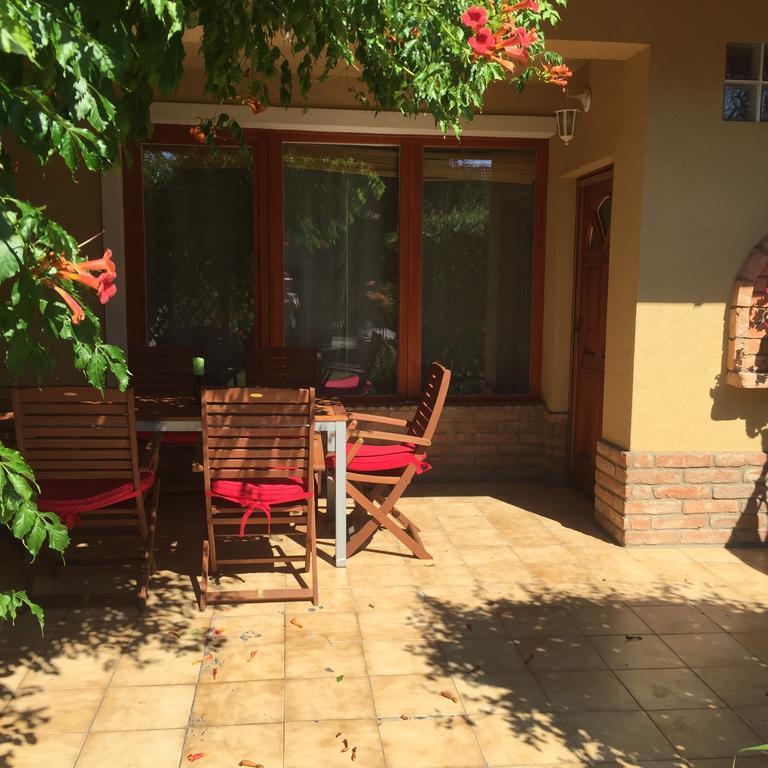 Lux Apartman Villa Hajdúszoboszló Exterior foto